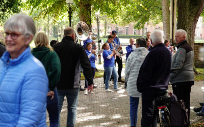 Gezelligheid tijdens eerste Cultuurmarkt via IVAK